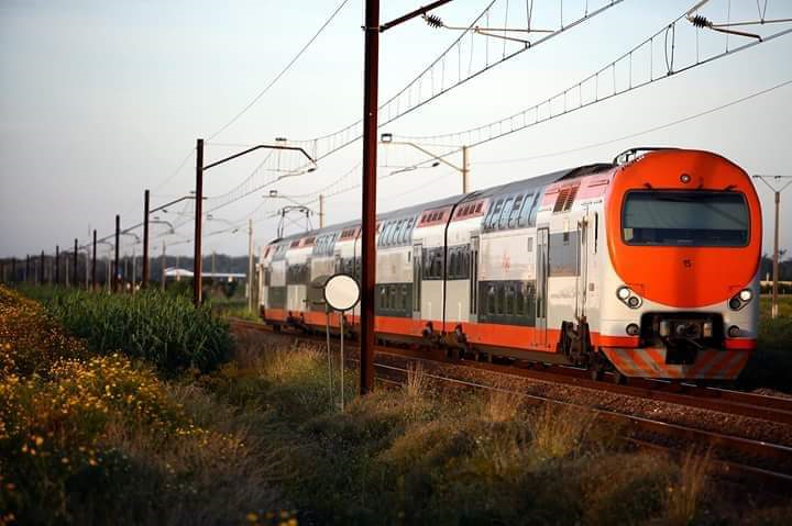 الرفع من عدد القطارات المكوكية السريعة  مع تعزيز تدابير السلامة الصحية واعتماد قواعد جديدة للسفر